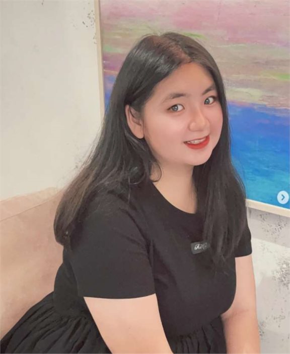 66岁胡慧中近况:23岁女儿身宽体胖,进军文坛做网红,母女相差大