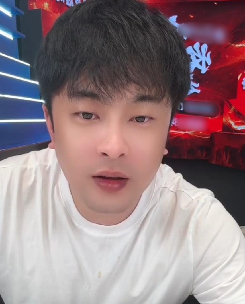 网红辛巴自曝感情经历,承认离过婚,离婚原因竟是前妻出轨好兄弟