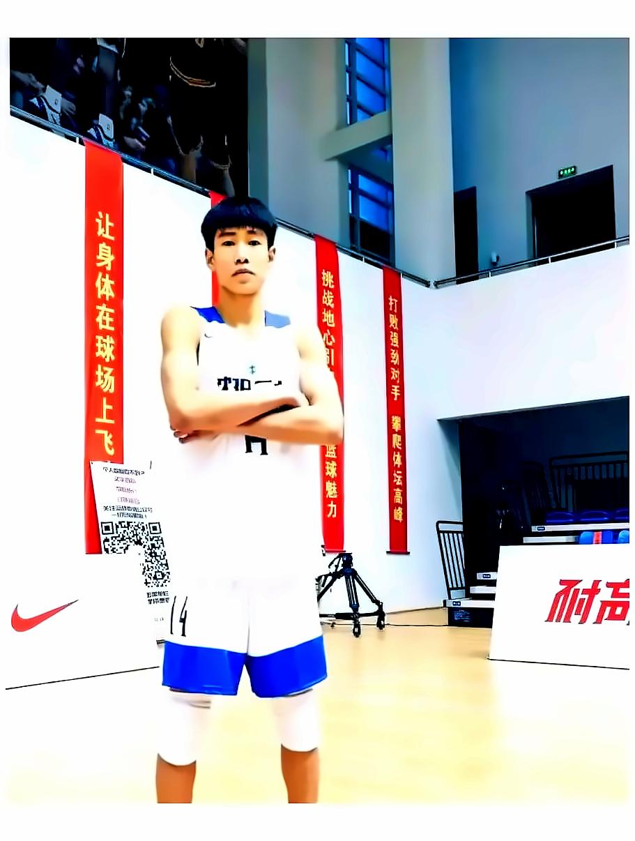 辽宁男篮青年队抵湘过假期,一队回归刘志轩入教练组