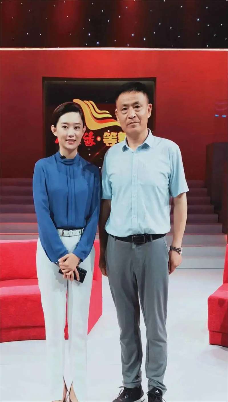 舒冬老婆李七月图片