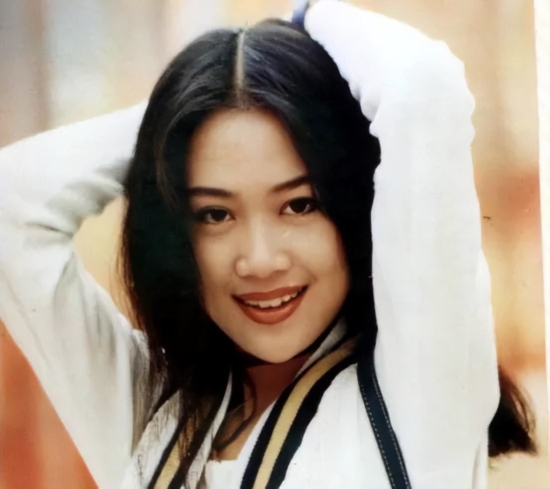 "祝英台"梁小冰:不爱慕虚荣不嫁豪门,与马文才结婚多年令人羡