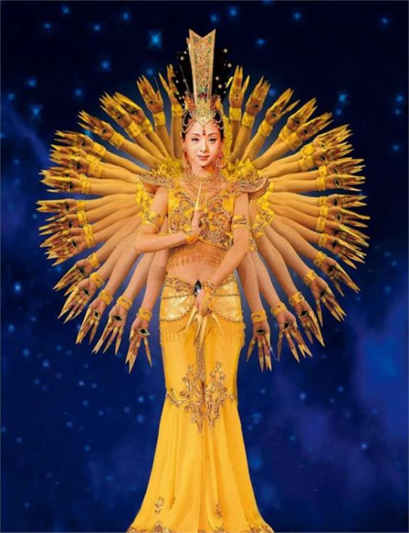 《千手观音》:由21位创造,春晚最震撼节目,背后故事感人至深