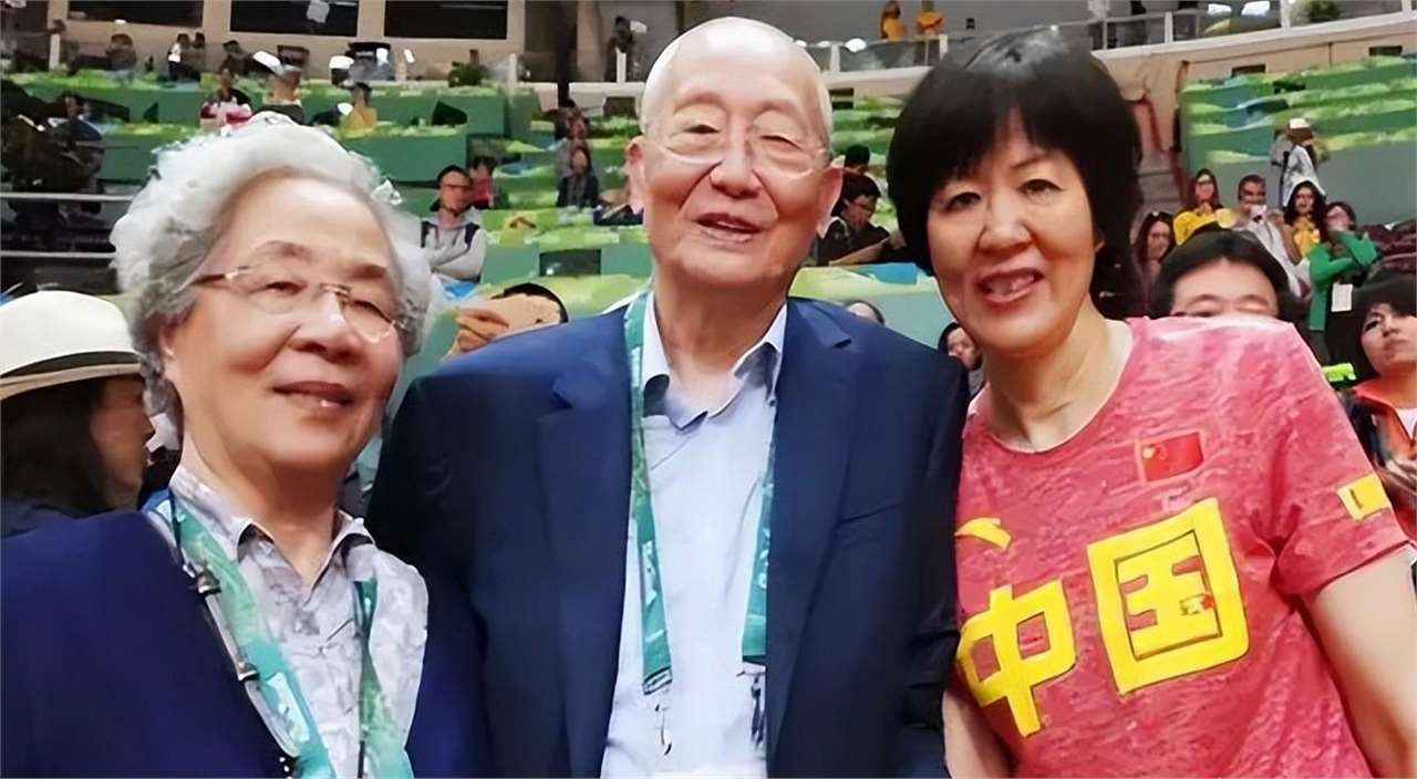 让郎平"远走美国",没想到88岁的魏纪中,还是走到了如今这一步