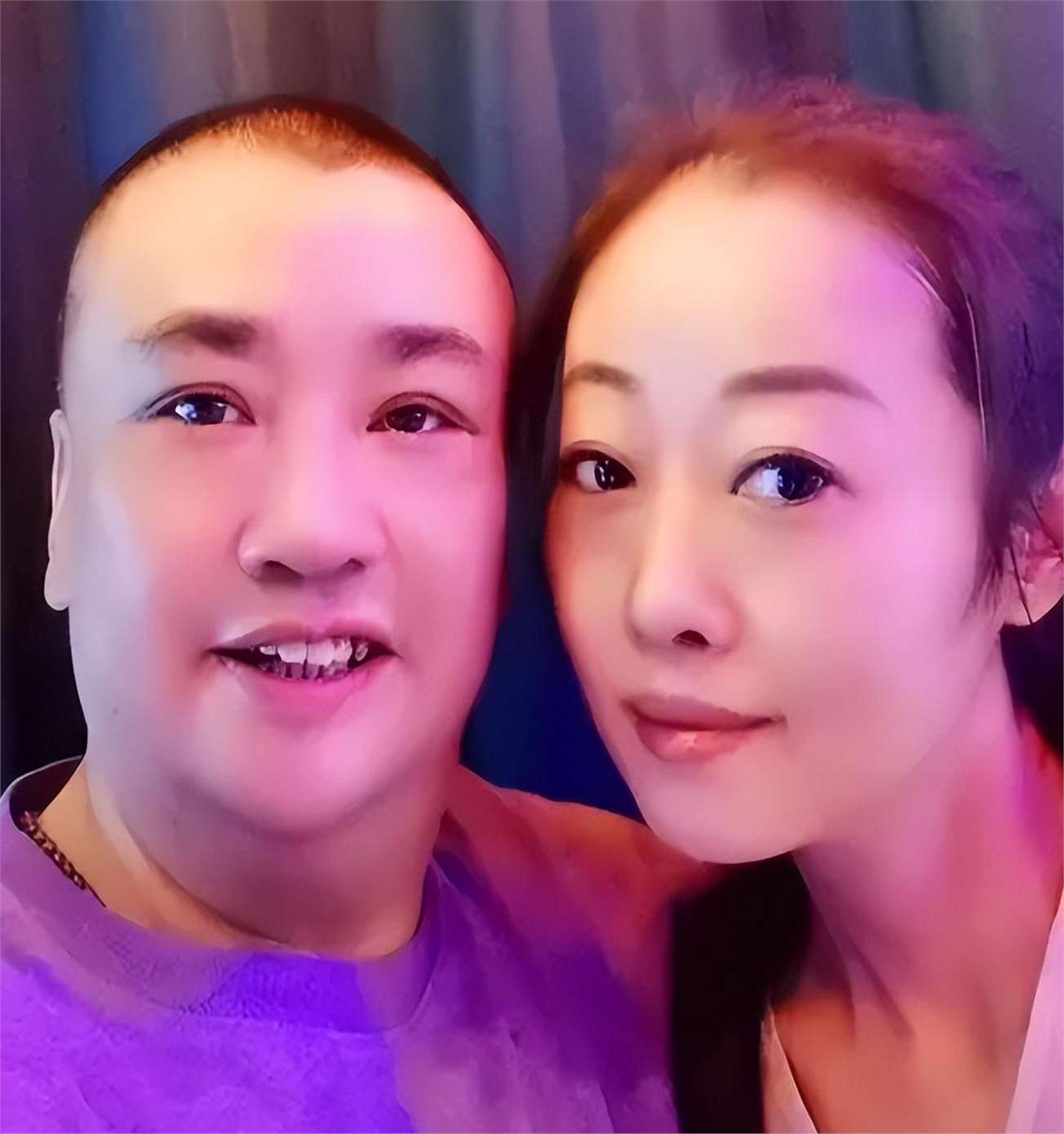 广州演员陈坚雄离世两年,妻子黄敏做网红养家,网友纷纷劝她再婚