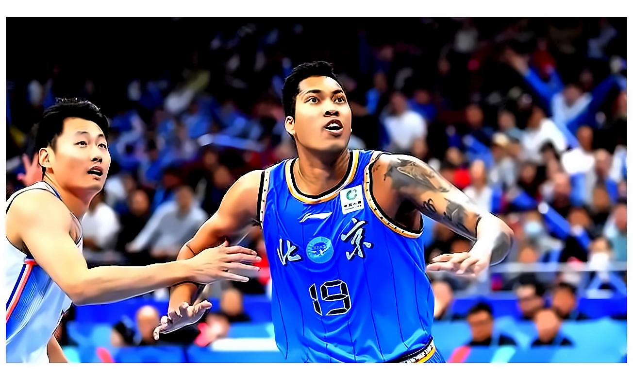 北京首钢中锋续约四年!范子铭压力减,静候周琦入队