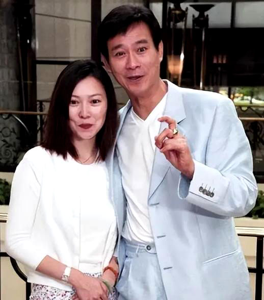 郑少秋老婆图片