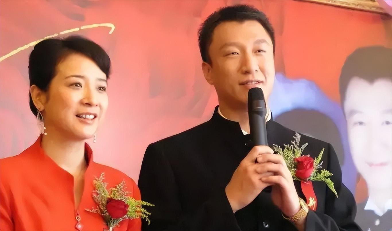 陈小艺刘惠宁结婚照图片