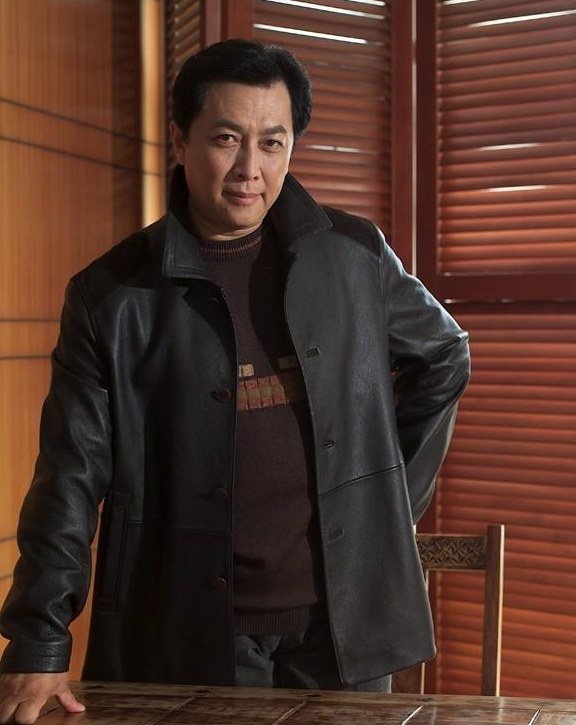 案件回顾:曾疯狂捞金,移民国外的唐国强,为自己的行为付出代价