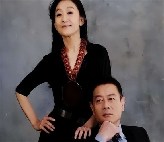 巫刚与赵英婚姻:从经济困境到生育分歧的二十年变迁