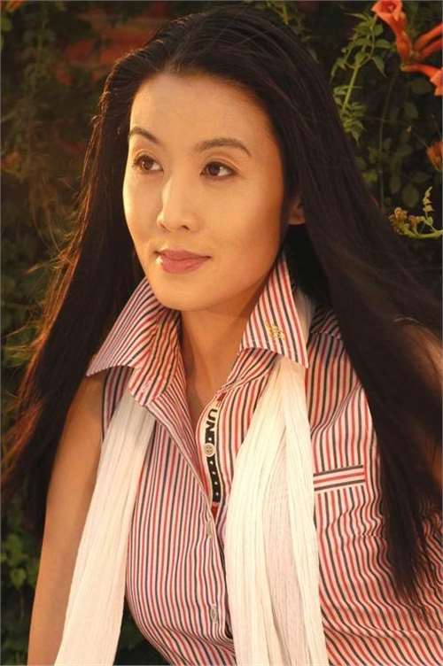 韩再芬:被称黄梅戏第一美女,演技出众且容貌姣好,屡获重要奖项