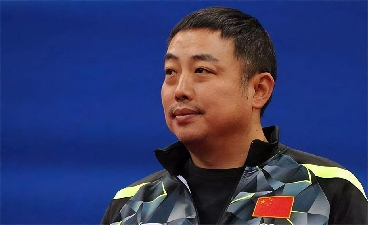 国乒教练黄海诚冷落孙颖莎,跟队频率低于十次,执教的能力受质疑