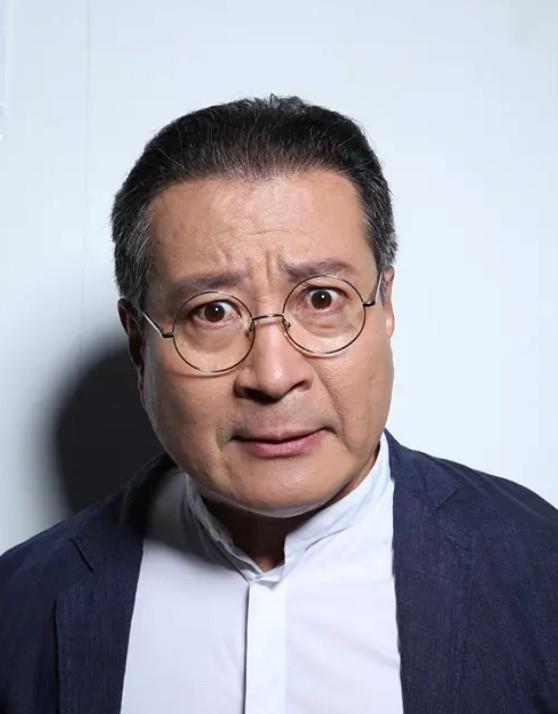 许文广:从《丁义珍》到百变萌叔,演艺生涯40余年的成功之路