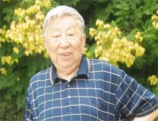 阎肃:与妻子恩爱有加,离世后遗产纠纷却让遗孀和儿子对簿公堂