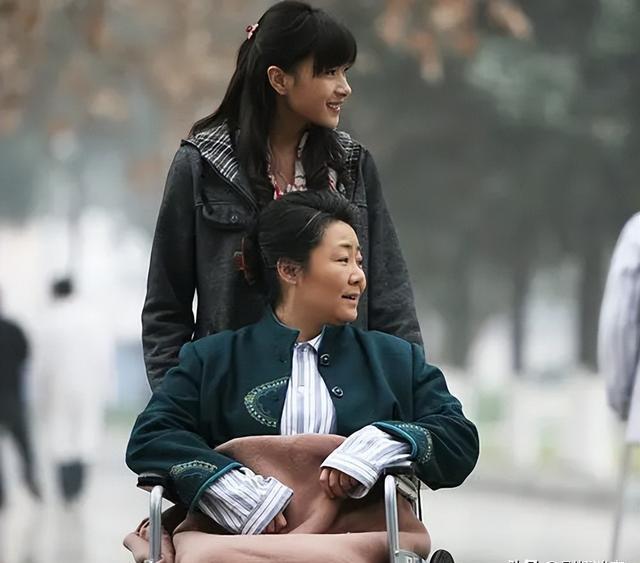 家庭情感剧《我的孩子我的家》:由毛卫宁执导,刘佩琦与萨日娜主