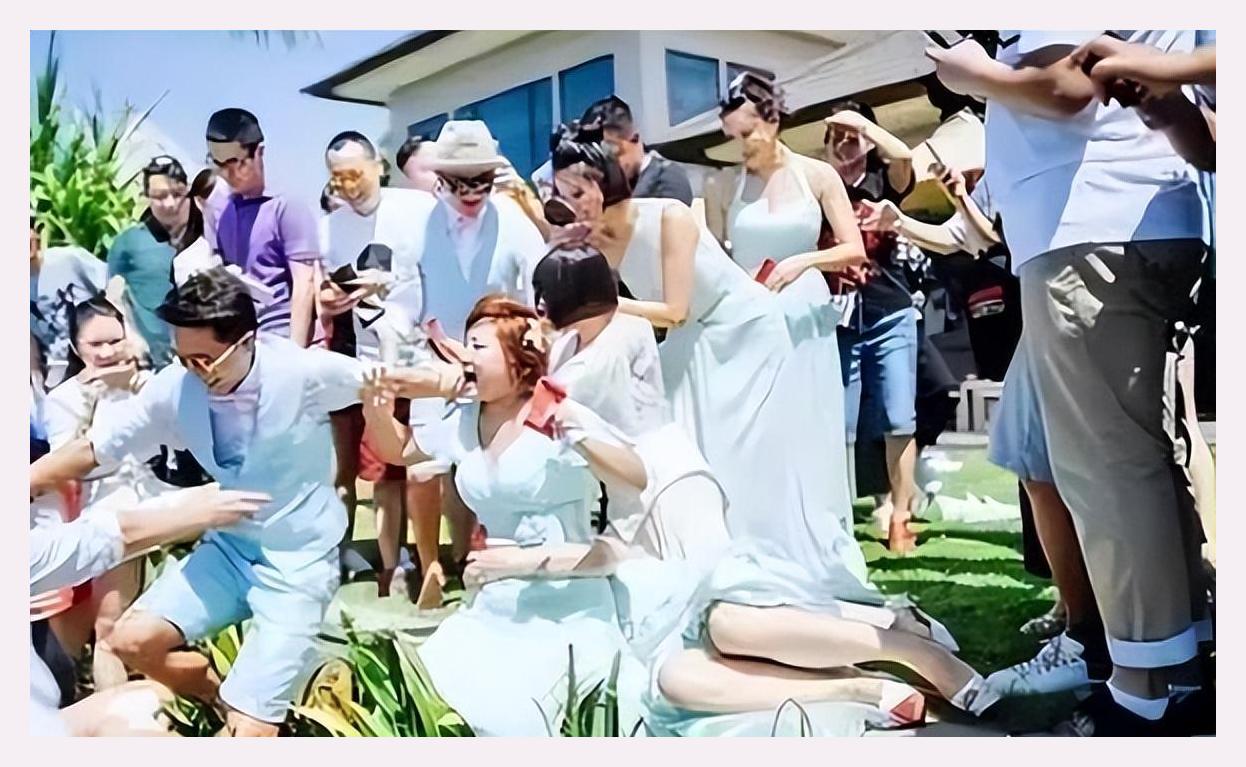 包贝尔婚礼"伴娘门事件",过去了8年,明星们的"报应"来了