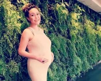 回顾:香港名媛罗力力,抱5个月大女儿跳楼,她到底经历了什么