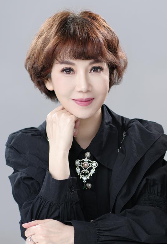 天津电视台的8位杰出女主持人:风华正茂,娴静绝伦