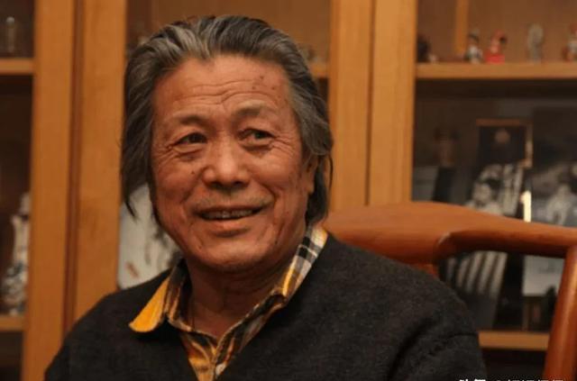 痛心!86岁老戏骨马精武去世,张嘉译是其学生,近照曝光沧桑憔悴