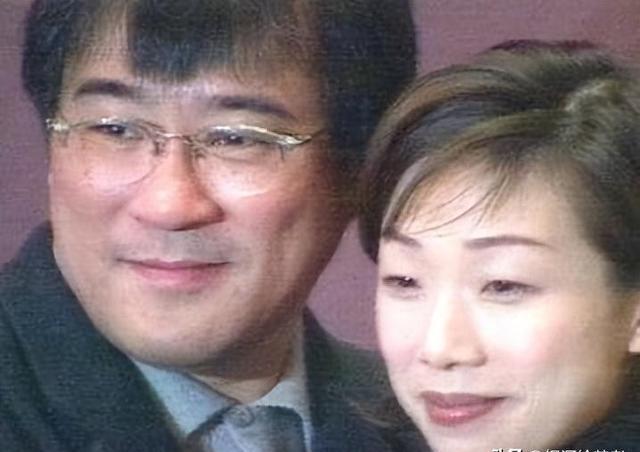 "风流天后"林忆莲:嫁李宗盛,却爱小11岁男友,如今成人生赢家
