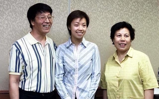 为爱选择退役,嫁大20富豪,奥运冠军张怡宁的争议情史