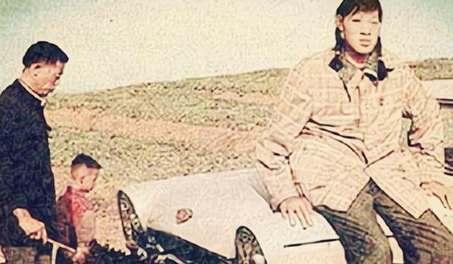 曾金莲14岁身高23米,入职国家篮球队,为何不到一年被辞退了?