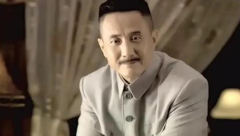 再看《人间正道是沧桑》才懂立华为何放弃心仪的瞿恩,选择董建昌