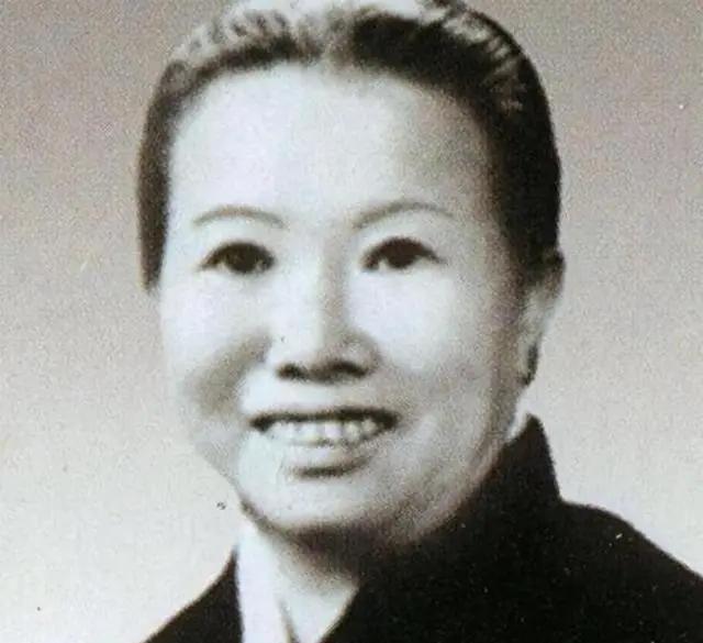 1938年,李德在延安和大明星李丽莲结婚,为何1年后就离她而去