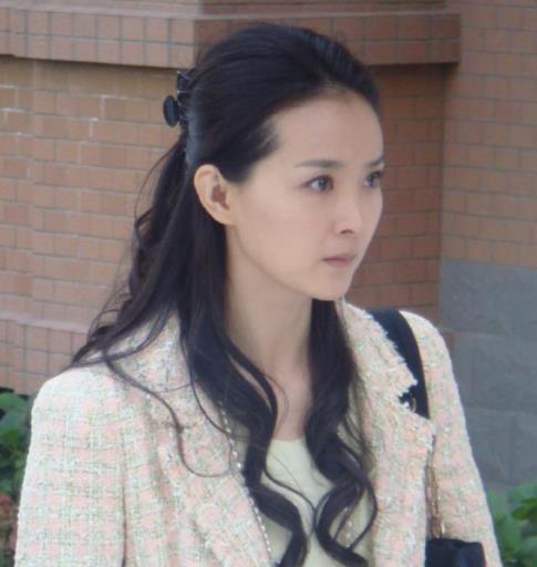 王艳:23岁当后妈,和嚣张继子王烁亲如姐弟,亲儿子让她身心俱疲
