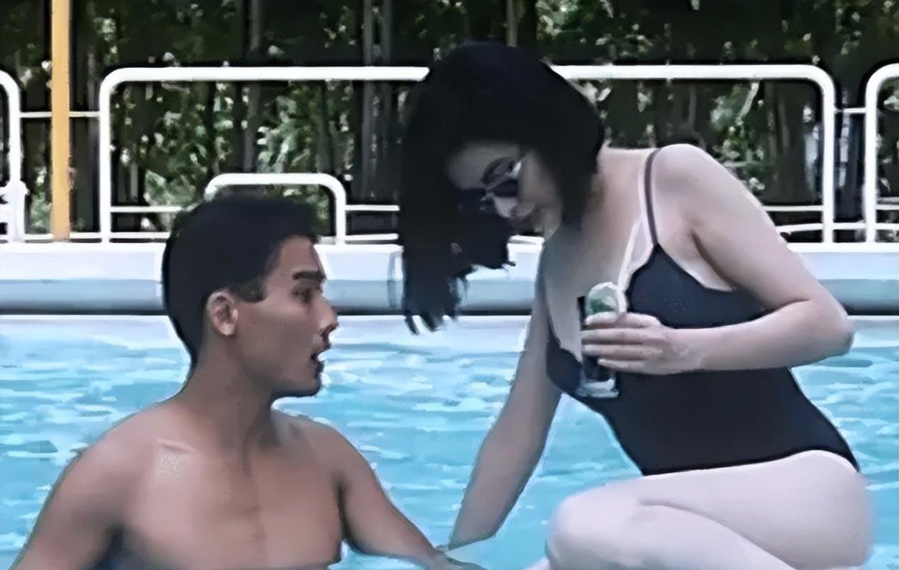 关之琳巅峰泳装风采,重新定义何为令人心动的女人味!