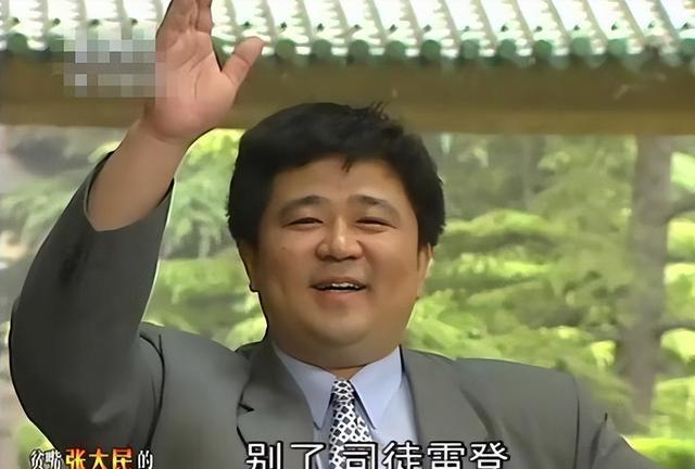 "狄仁杰"梁冠华:与女导演恩爱31年,幸福美满生活