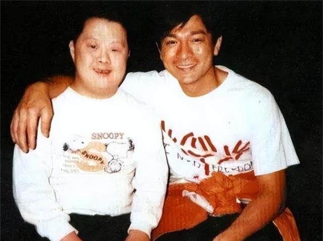 "天才指挥家"舟舟:母亲去世后,父亲不再逼妹妹为他养老送终