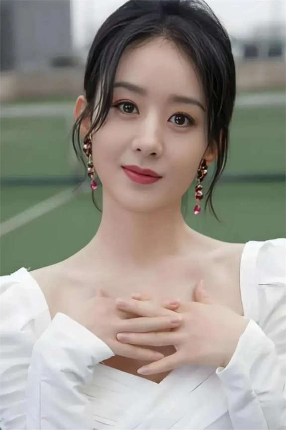 娱乐圈学历低的5位才女!学历非唯一,也代表不了才能