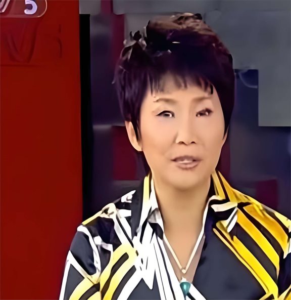 体育主播宁辛:分居21载,60岁膝下无子,晚年幸福几何?