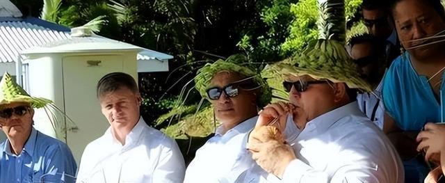 托克劳群岛:世界上最小的群岛,但当地人的生活每天都像"度假"