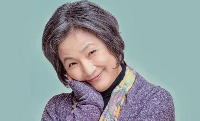 78岁武侠影后郑佩佩去世,周星驰发文悼念,世间再无华夫人