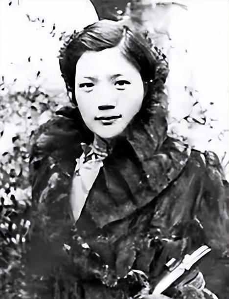 《渔光曲》词作者安娥:曾是红色特工,与田汉几度分离,终获圆满