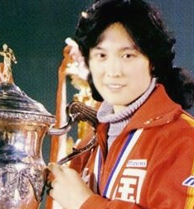 "怪球手"张蓉芳:五连冠王的缔造者,疑似打压郎平而受到影响
