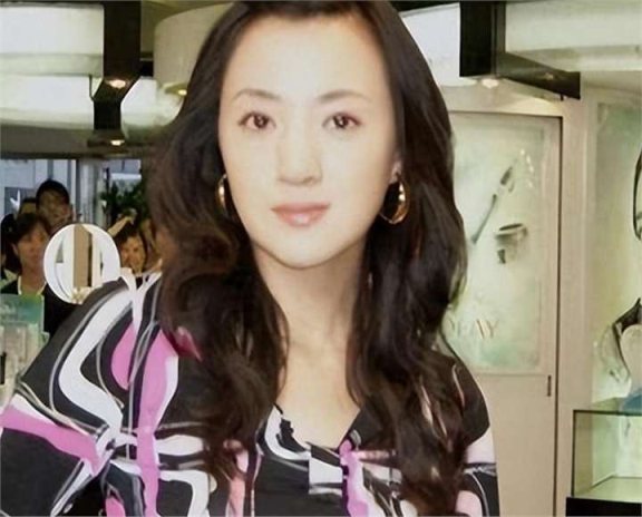 从5登春晚到沦落精神病院,演员金玉婷现状,证明了郭德纲说的话