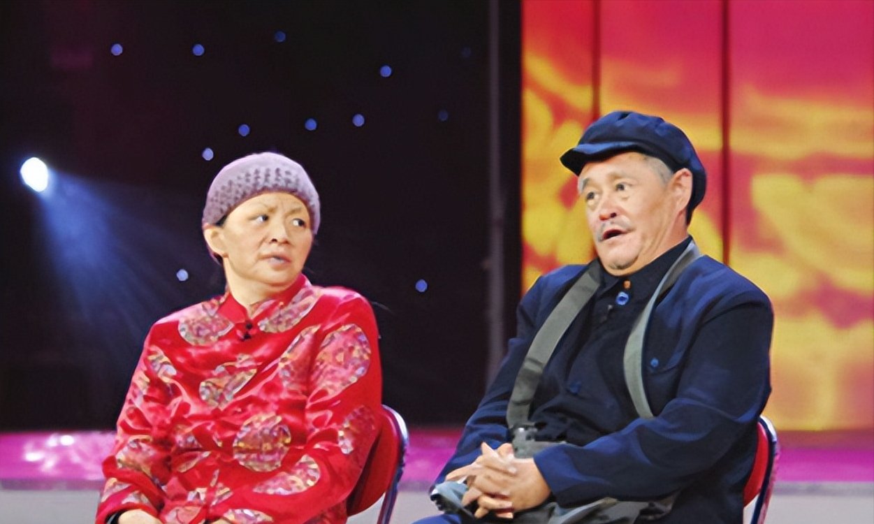 2008年央视春晚后台赵本山大哭,与宋丹丹直言:不是我俩演就砸了