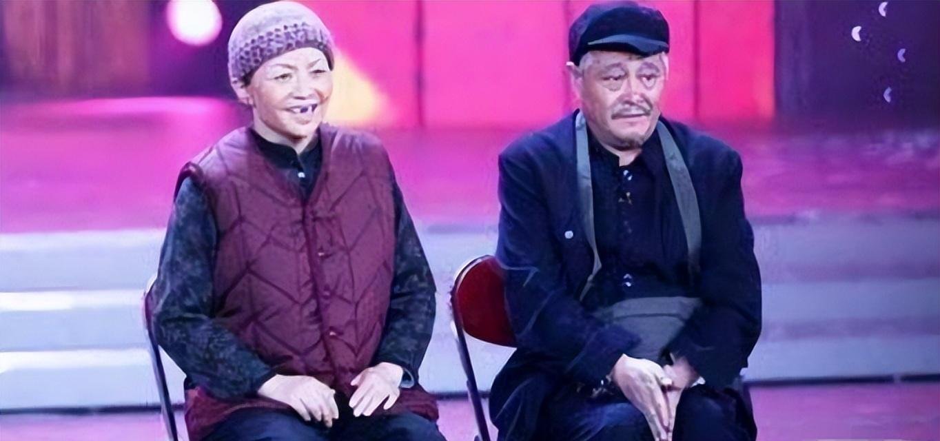 2008年央视春晚后台赵本山大哭,与宋丹丹直言:不是我俩演就砸了