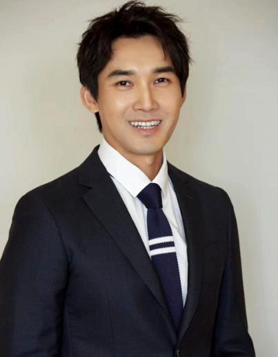 著名演员张铎:我这辈子最正确的决定,就是娶了一个大8岁的妻子