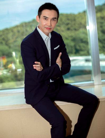 著名演员张铎:我这辈子最正确的决定,就是娶了一个大8岁的妻子