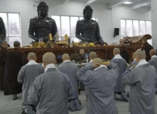 东北纯正"尼姑庙":僧众每天睡四小时吃一顿饭,不收门票不碰钱