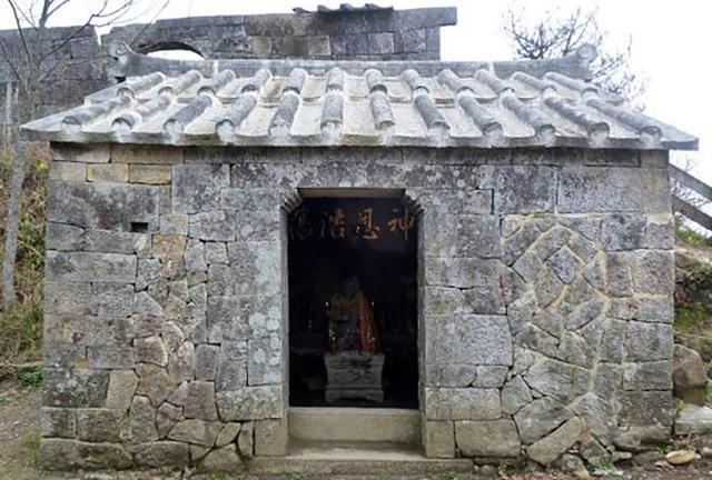 福建深山发现孙悟空墓,出土7米铁棒,比《西游记》早200年