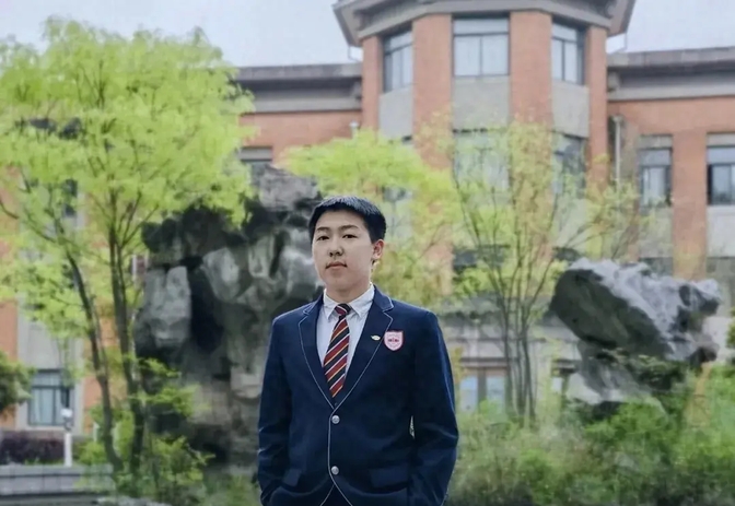 祝贺!无锡一中朱奕阳 被北大录取!