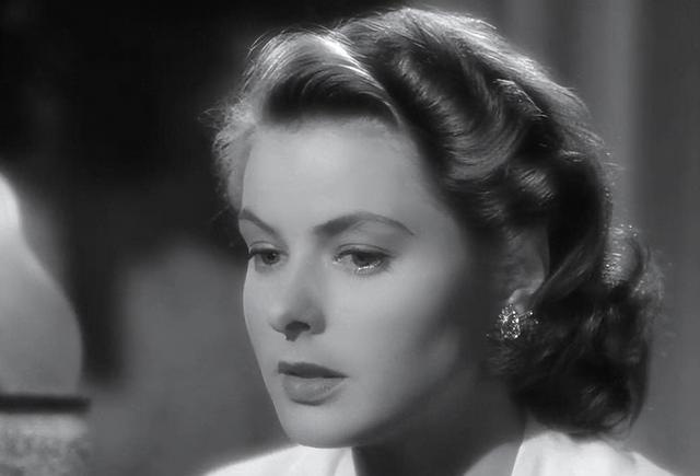 爱情与抗争的交织,《卡萨布兰卡》一部经典电影的文化分析