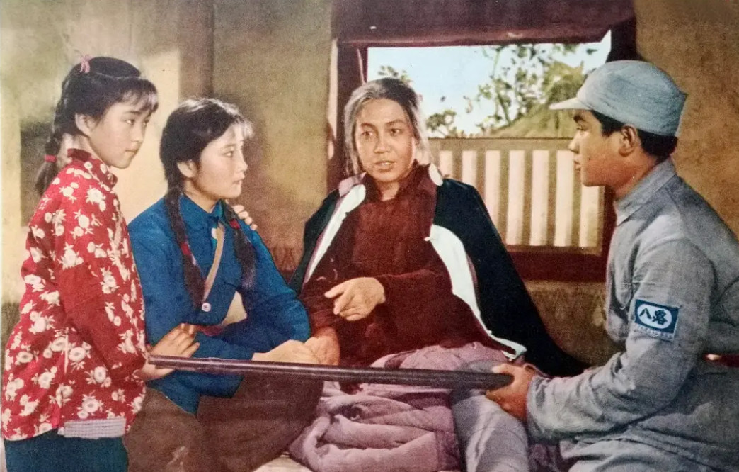 回顾老电影《苦菜花》演员现状:娟子红颜薄命,赵星梅90岁仍健在