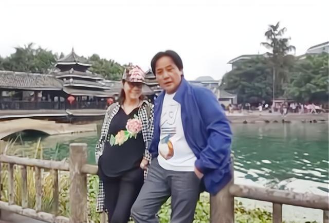 著名演员王霙:学过芭蕾唱过越剧,与再婚妻子夫唱妇随