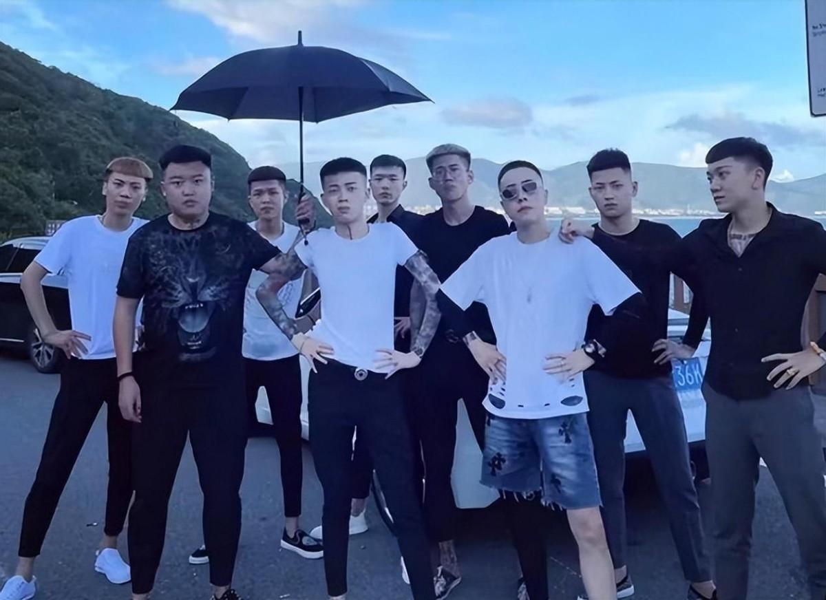 回顾:精神小伙宇将军,出狱无望遭全网封杀,不再被世界宽容