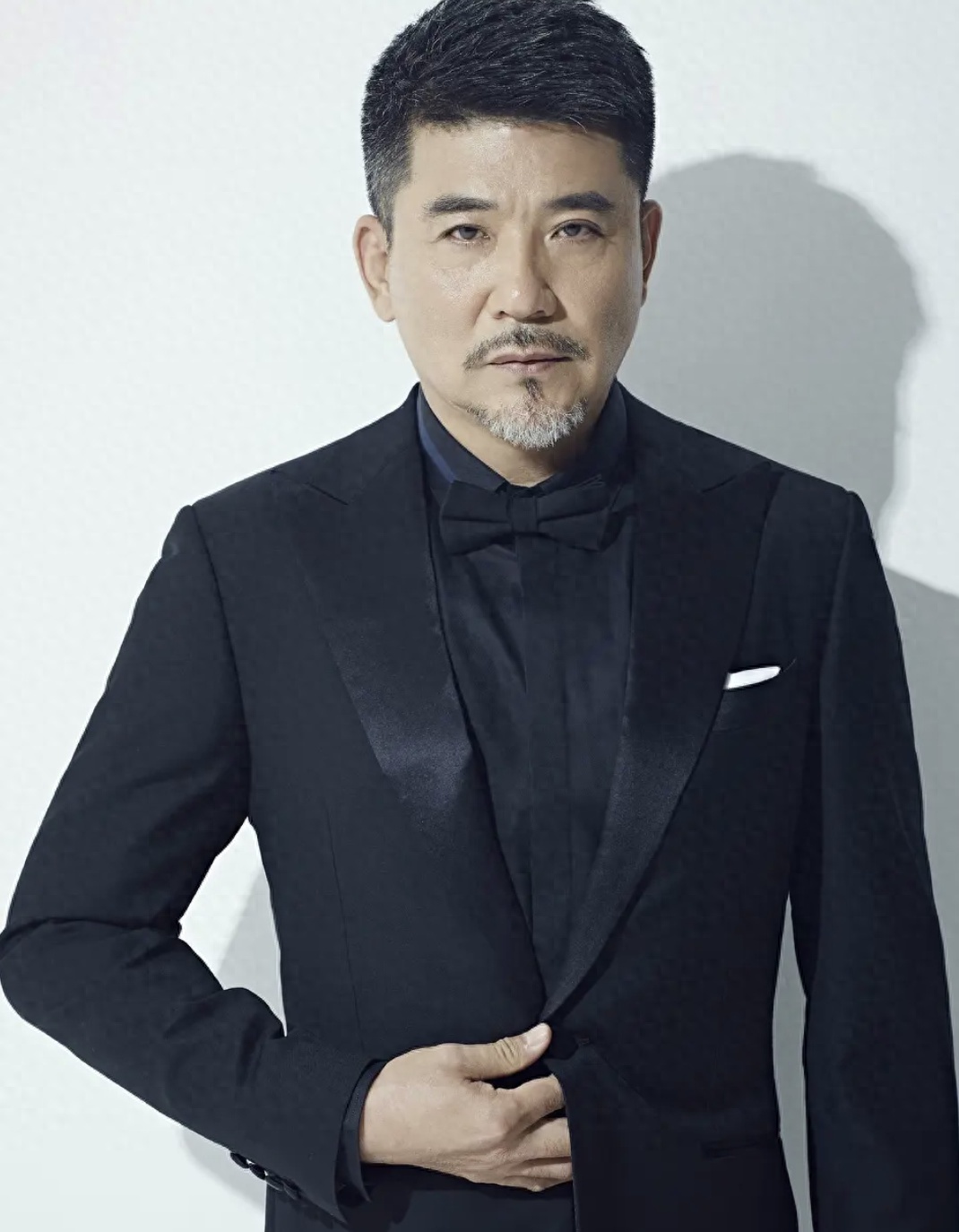 "长林王"孙淳:结婚37年不生孩子,却花60万养狗,他在追求什么